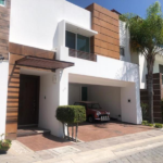 1. Venta Casa La Cima