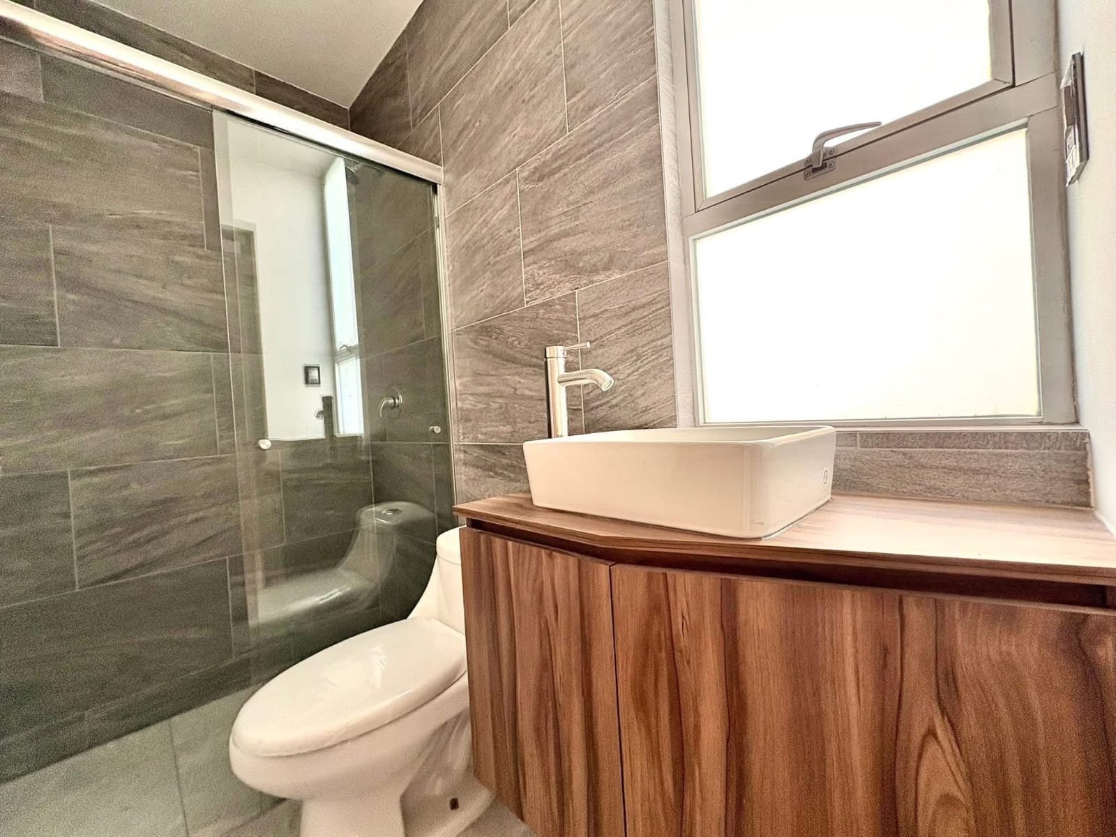 WhatsApp Image 2025-09-01 at 2.39.05 PM