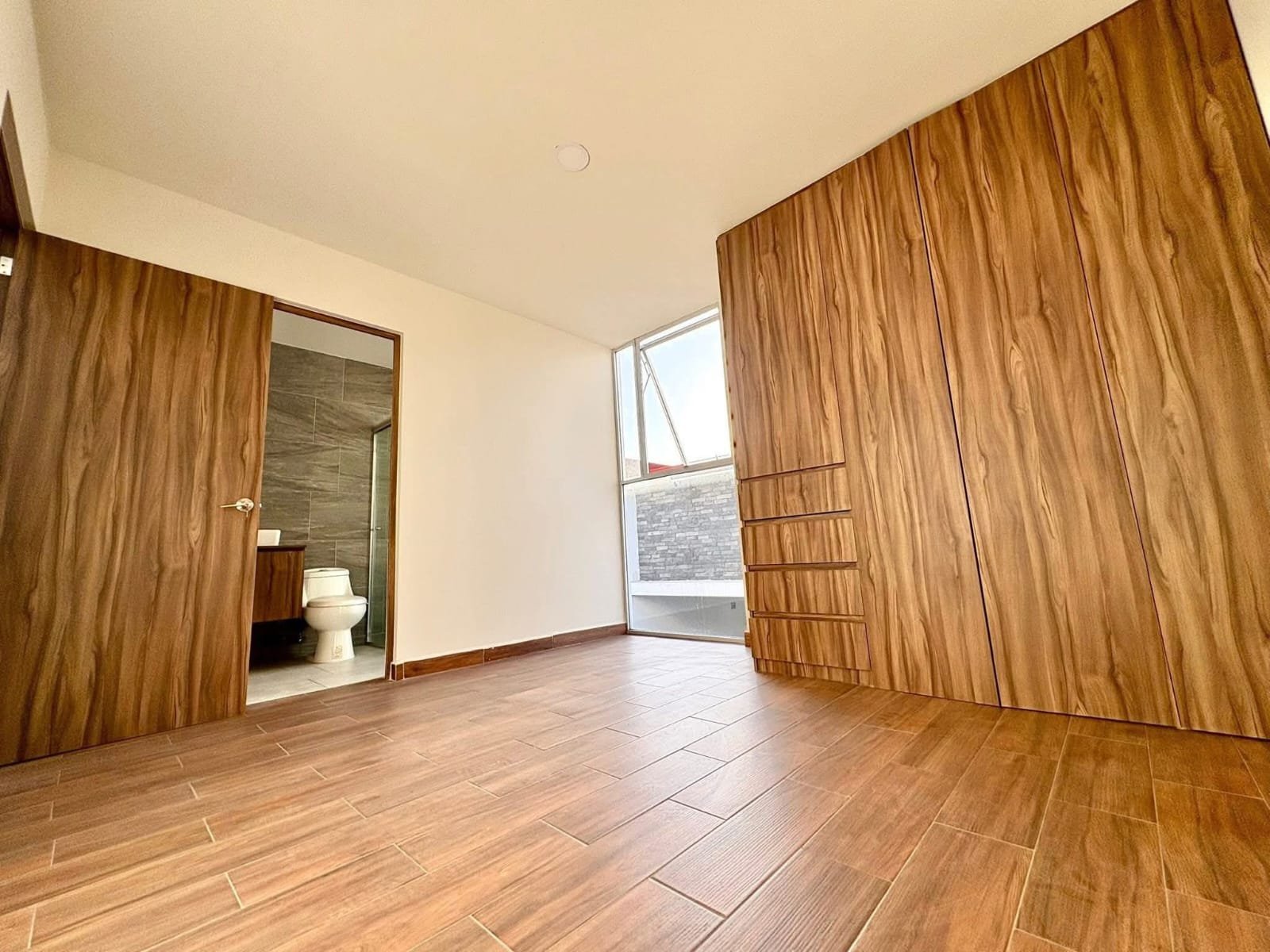 WhatsApp Image 2025-09-01 at 2.39.06 PM (1)