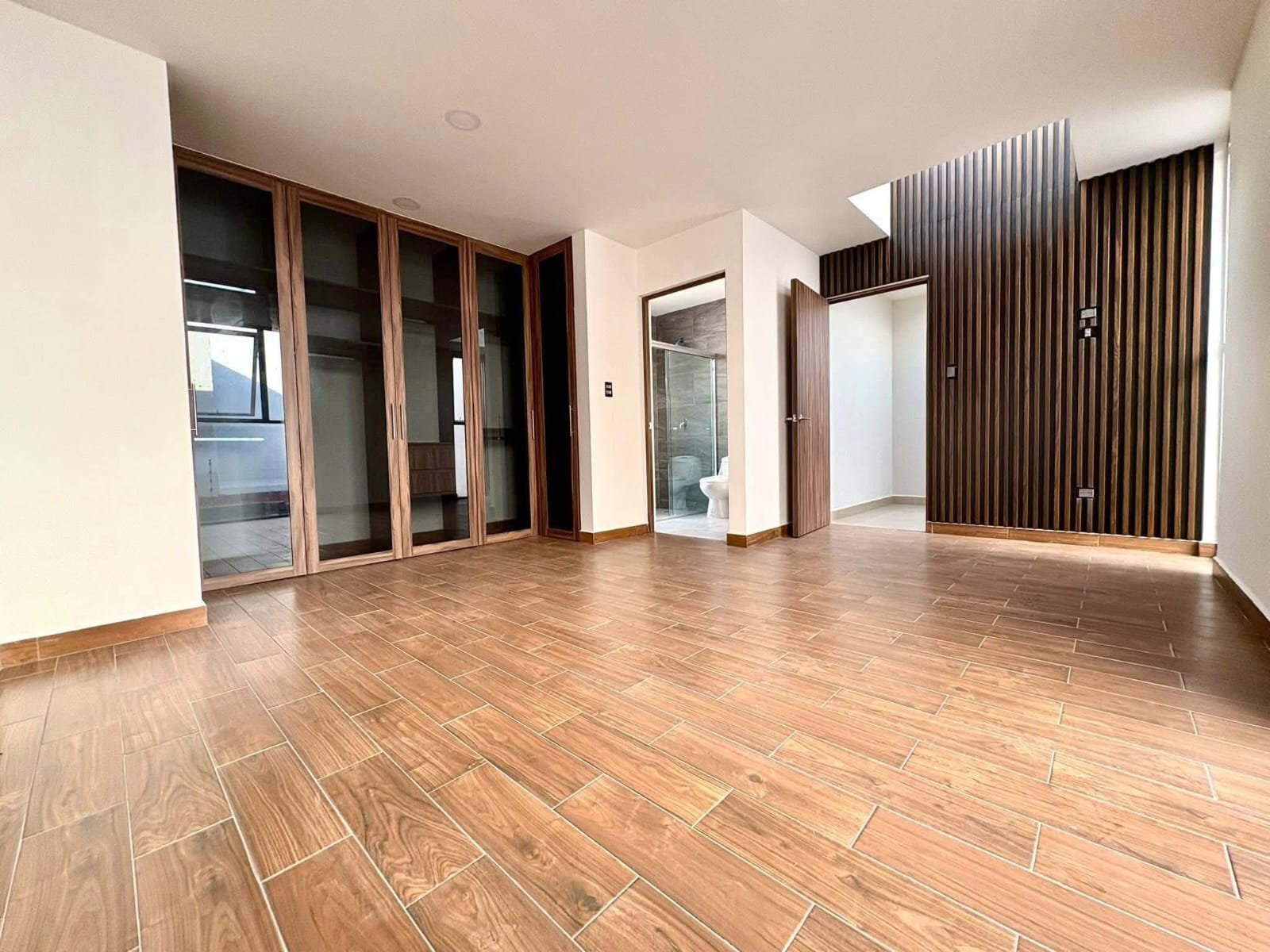 WhatsApp Image 2025-09-01 at 2.39.06 PM (3)