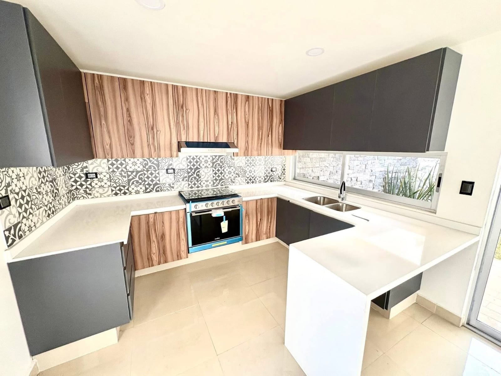 WhatsApp Image 2025-09-01 at 2.39.08 PM (2)