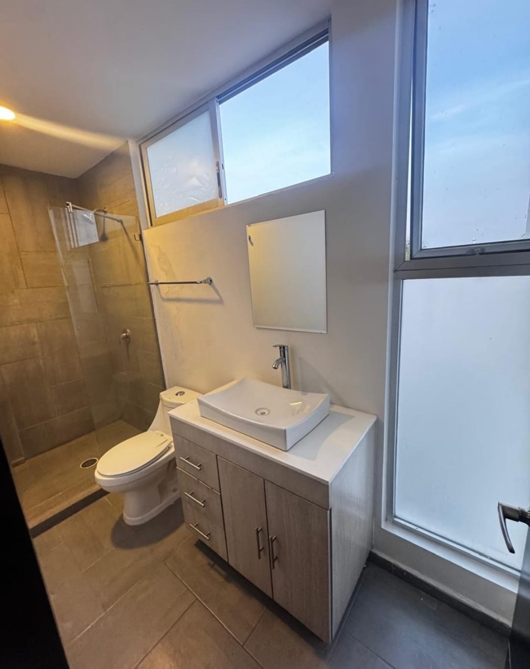 05a2b3f4-8325-4802-be11-d764353f93af