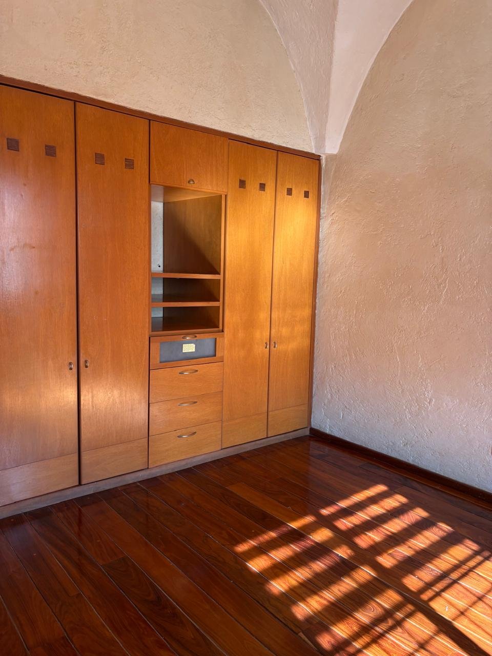 9b4babca-2b53-4241-a0df-c07e51fdc853