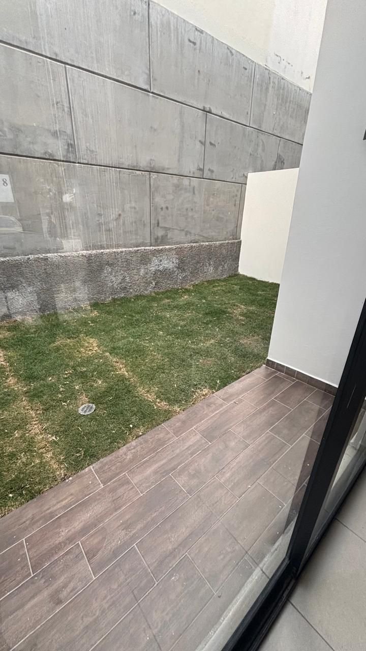 c8ab3c52-0a5d-4487-9bc9-21a9b617a612