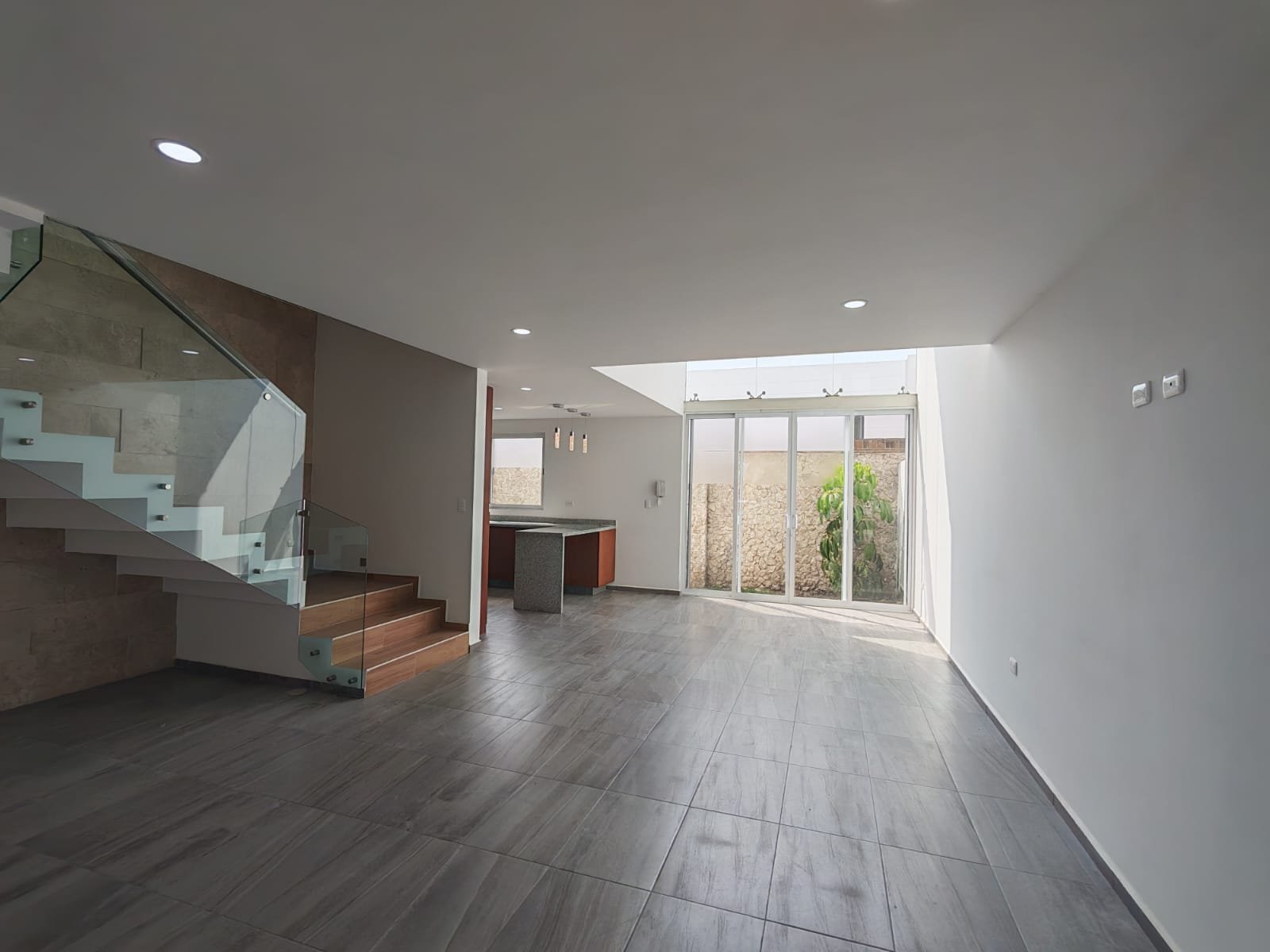 96ee1e32-1b02-4813-b672-0f7c61c47970 96ee1e32 1b02 B672 0f7c61c47970