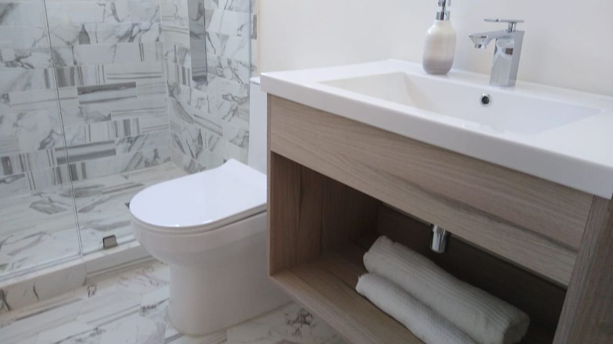 EB-OJ9927 (3) EB OJ9927 (3)