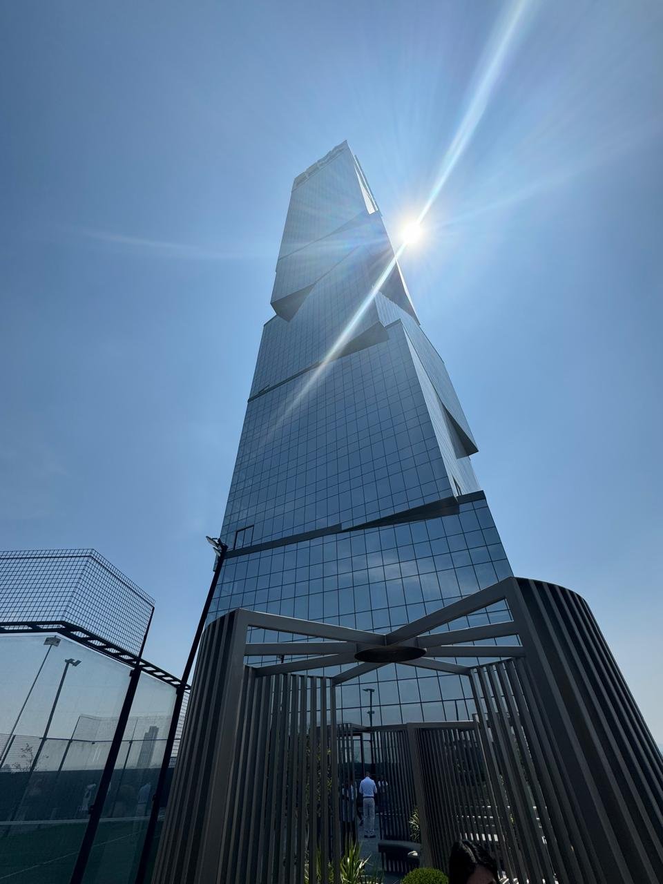 INXIGNIA (15) INXIGNIA (15)