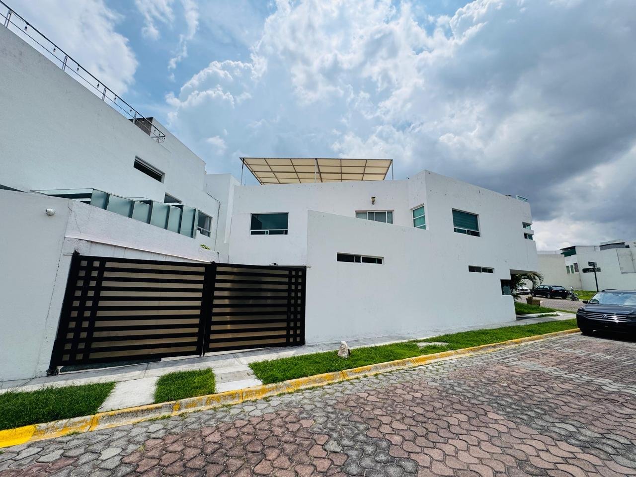 valle p (24) Valle P (24)